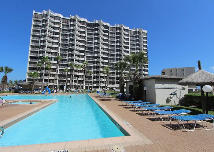 Royale Beach And Tennis Club